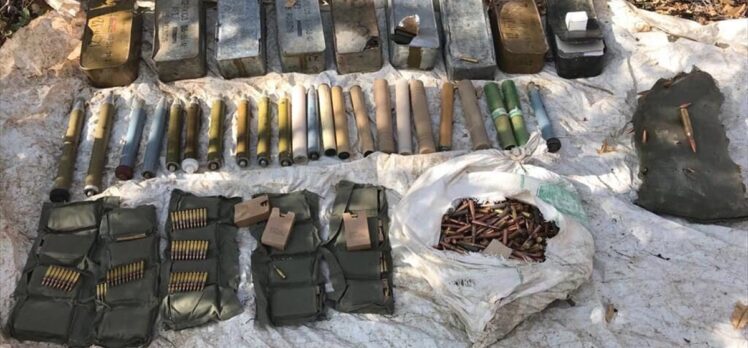 Pençe-Kaplan Operasyonu'nda PKK'ya ait silah, mühimmat ve yaşam malzemesi ele geçirildi