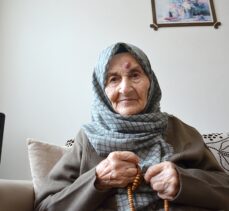 105 yaşında Kovid-19'u yenmeyi başardı