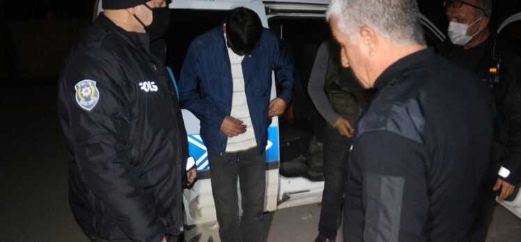 Adana'da hırsızlık şüphelisi 3 kişi yakalandı