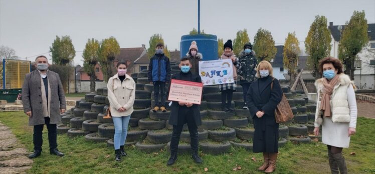 Alman belediye başkanından yardımsever Türk gençlerine övgü