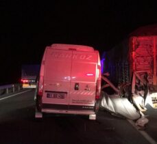 Ankara'da minibüs ile tır çarpıştı: 1 ölü, 1 yaralı