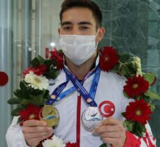 Avrupa Artistik Cimnastik Şampiyonası'nda altın madalya kazanan sporcular İzmir'e döndü