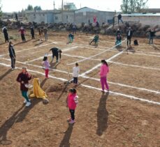 Bakan Kasapoğlu'nun tenis kortu sözü Viranşehir köylülerini sevindirdi