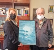 Bodrum'da Cevat Şakir Kabaağaçlı'nın el yazmaları deniz müzesine bağışlandı