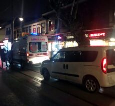 Bursa'da uyuşturucu etkisinde olduğu belirtilen kişi bir esnafı ve kendisini bıçakla yaraladı
