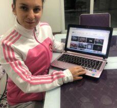 Dünya şampiyonu milli halterci Şaziye Erdoğan, AA'nın “Yılın Fotoğrafları” oylamasına katıldı
