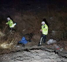 Erzincan'da otomobil şarampole devrildi: 2 ölü, 2 yaralı