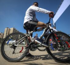 Gazze'de İsrail saldırılarında sakat kalanların katılımıyla “bedensel engelliler bisiklet yarışması” düzenlendi