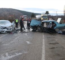 Isparta'da trafik kazası: 1 ölü, 4 yaralı
