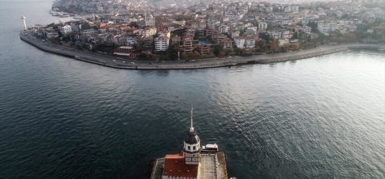 İstanbul'da kısıtlama nedeniyle sakin bir pazar günü yaşanıyor