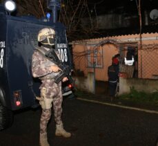 İstanbul'da terör örgütü PKK'ya yönelik operasyonda 5 kişi gözaltına alındı
