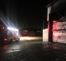 Kayseri'de mobilya fabrikasında çıkan yangın söndürüldü