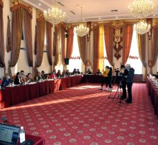 Kırgızistan'da kadınların bir araya geldiği forumda yeni anayasa taslağıyla ilgili endişeler dile getirildi