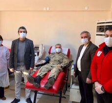 Kovid-19'u yenen jandarma personellerinden immün plazma bağışı