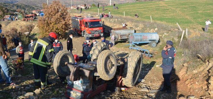 Manisa'da traktörün altında kalan sürücü öldü