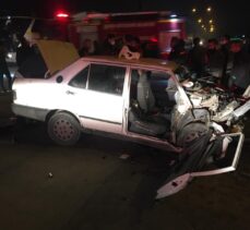 Mersin'de kamyonet ile otomobil çarpıştı: 1 ölü, 1 yaralı