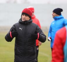 Sivasspor Teknik Direktörü Çalımbay: “Konyaspor maçında galibiyetten başka hiçbir şey düşünmüyoruz”