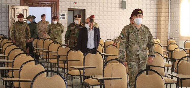 Suriye Milli Ordusu, ilk askeri kışlasını törenle açtı