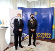 TÜRKSOY Genel Sekreteri Kaseinov Sırbistan'da ödül aldı