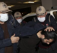 GÜNCELLEME – Yurt dışına kaçarken yakalanan DHKP-C'li avukat Aytaç Ünsal tutuklandı