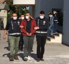 Adana'da bir kişinin sokakta silahla vurularak öldürülmesiyle ilgili 5 zanlı tutuklandı