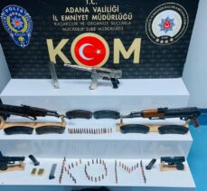 Adana'da ikametgahında çok miktarda silah ve mühimmat ele geçirilen zanlı tutuklandı