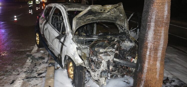 Adana'da kaza sonrası yanan otomobildeki sürücü yaralandı
