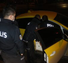 Adana'da silahlı saldırıya uğrayan taksi sürücüsü yaralandı