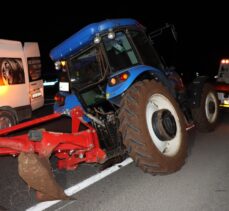Adıyaman'da traktörün fırlayan lastiği polis aracına çarptı: 1 yaralı
