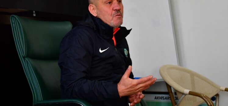 Akhisarspor Teknik Direktörü Dilsöz'den transfer açıklaması: