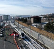 Ankara-Sivas YHT hattının performans testlerini yapan tren Sivas'a geldi