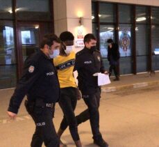 Edirne'de kendisini sakinleştirmeye çalışan polisin elini ısıran Kamerun uyruklu kişi gözaltına alındı