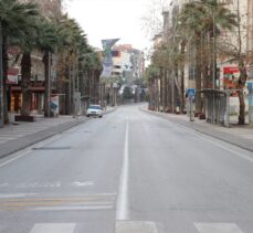 Ege'de 2021'in ilk gününde cadde ve sokaklarda sessizlik hakim