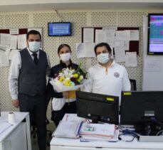 Eskişehir'de emekliye ayrılan sağlık çalışanı mesai arkadaşlarına telsiz anonsuyla veda etti