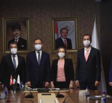 Gençlik ve Spor Bakanı Mehmet Muharrem Kasapoğlu, ekonomi muhabirlerini kabul etti