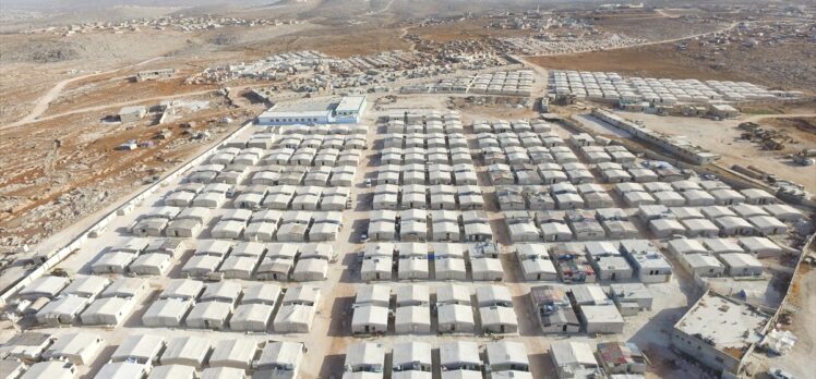 İHH bir yılda Suriye'de 14 bin briket ev inşa etti