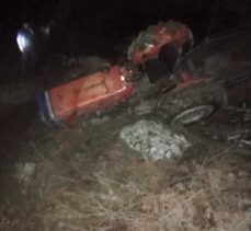 İzmir'de devrilen traktörün altında kalan sürücü yaralandı