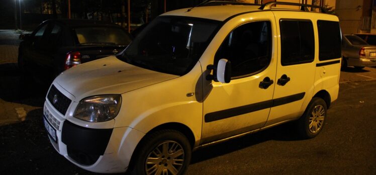 Kayseri'de polisten kaçan hafif ticari araç sürücüsü kovalamaca sonucu yakalandı