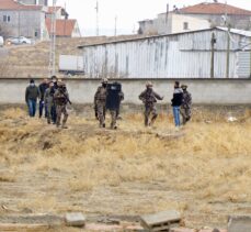 Kayseri'de tüfekle havaya rastgele ateş eden şüpheli özel harekat polislerince yakalandı