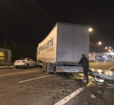 Kocaeli'de Anadolu Otoyolu'ndaki kaza nedeniyle Ankara yönü trafiğe kapandı
