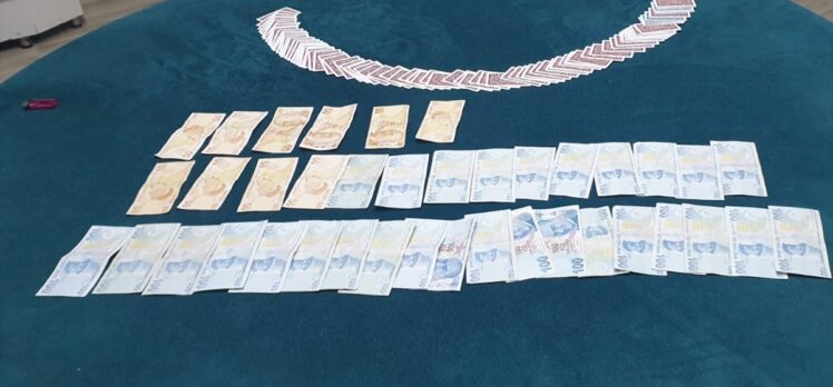 Kocaeli'de bir işletmede kumar oynatan ve oynayan 13 kişiye ceza