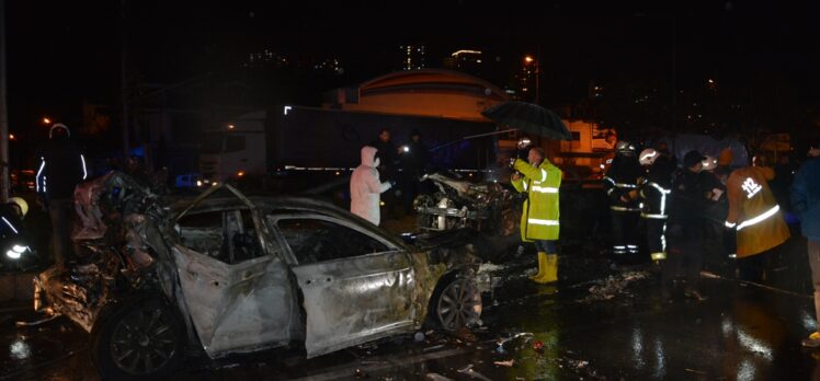 Ordu'da zincirleme trafik kazasında 3 otomobil yandı 1 kişi öldü