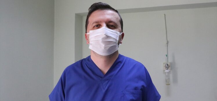 İç Anadolu'da sağlık çalışanlarına Kovid-19 aşısı uygulanmaya başlandı