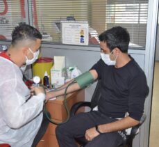 Sakarya'da AFAD ve emniyet personelinden farkındalık için kan bağışı