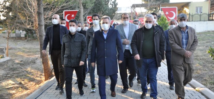 GÜNCELLEME – Adana'da şehit kabirlerinin de arasında olduğu 79 mezar tahrip edildi