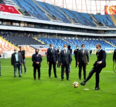 AK Parti Sözcüsü Ömer Çelik, Yeni Adana Stadı'nın gelecek hafta açılacağını söyledi