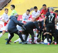 Antalyasporlu futbolcu Orgill, hastaneye kaldırıldı