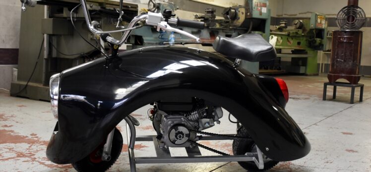 Bursa'da iki arkadaş “Kaplumbike” adını verdikleri özgün tasarımlı motosiklet üretti