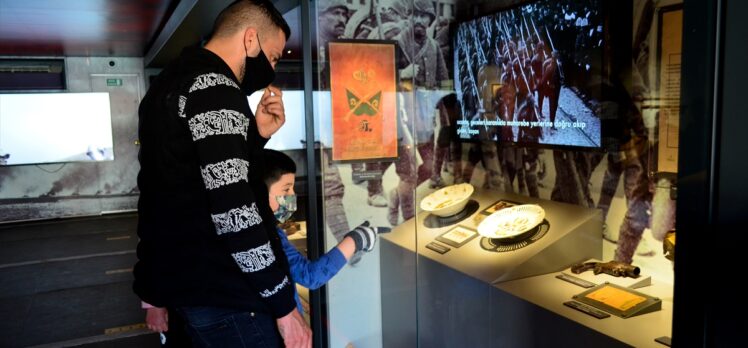 “Çanakkale Savaşları Mobil Müzesi” Mersin'de ziyarete açıldı