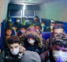 Eskişehir'de 63 düzensiz göçmen yakalandı